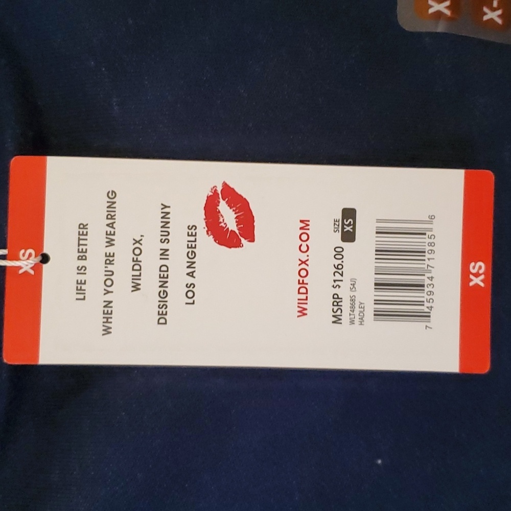 Wildfox Hadley Long Sleeve Tie-Dye Hoodie Sweatshirt Size XS NWT'S - Picture 8 of 12